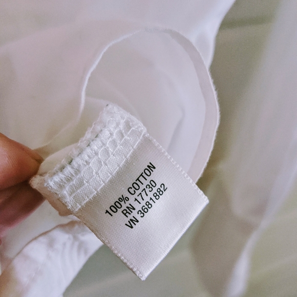 Classic Long Sleeve White Button Down - Picture 4 of 6